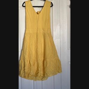 Yellow dress, lightly used, well maintained